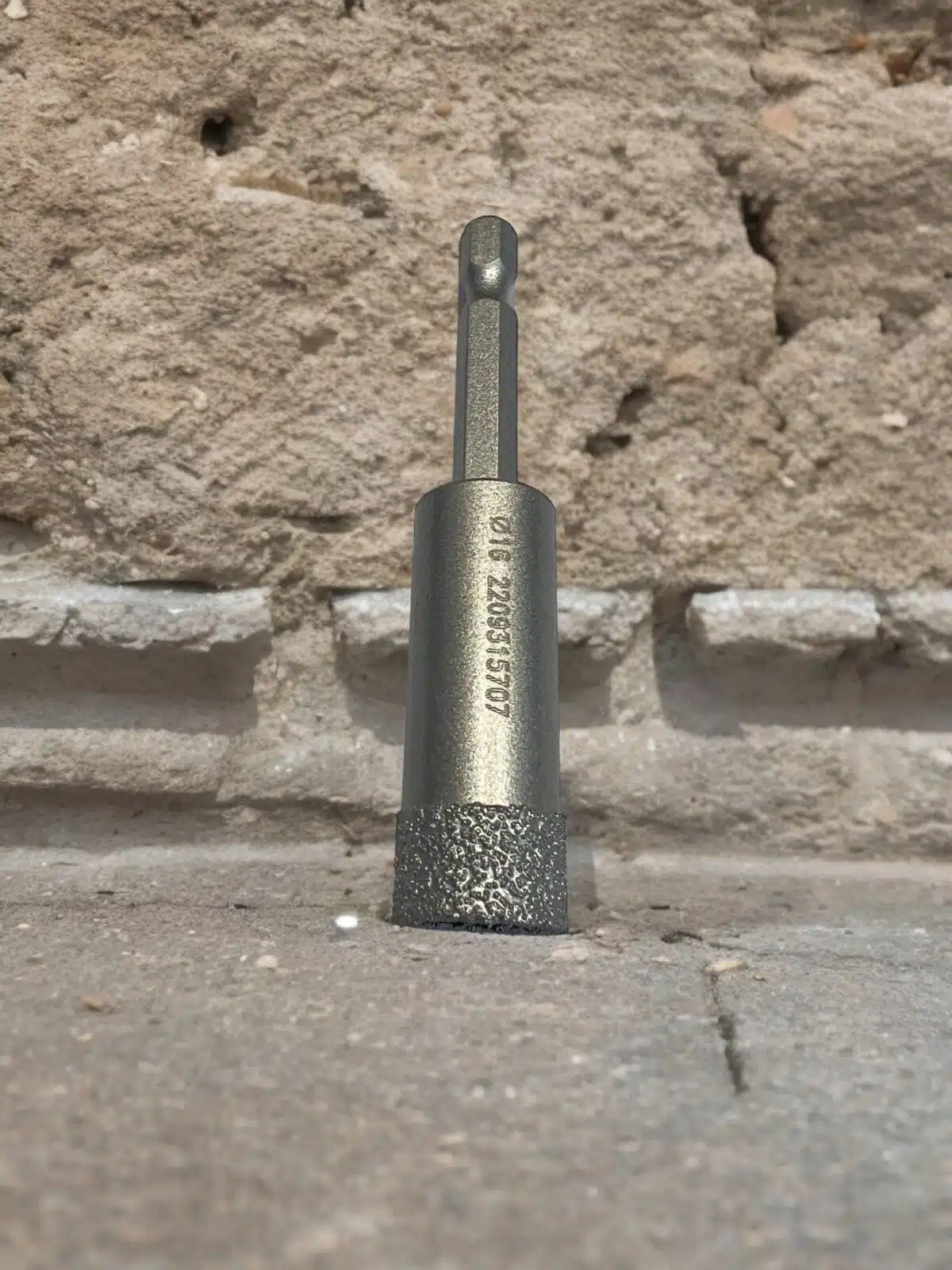 Otwornica - wiertło do gresu 14 mm z mocowaniem Hex - obrazek 3