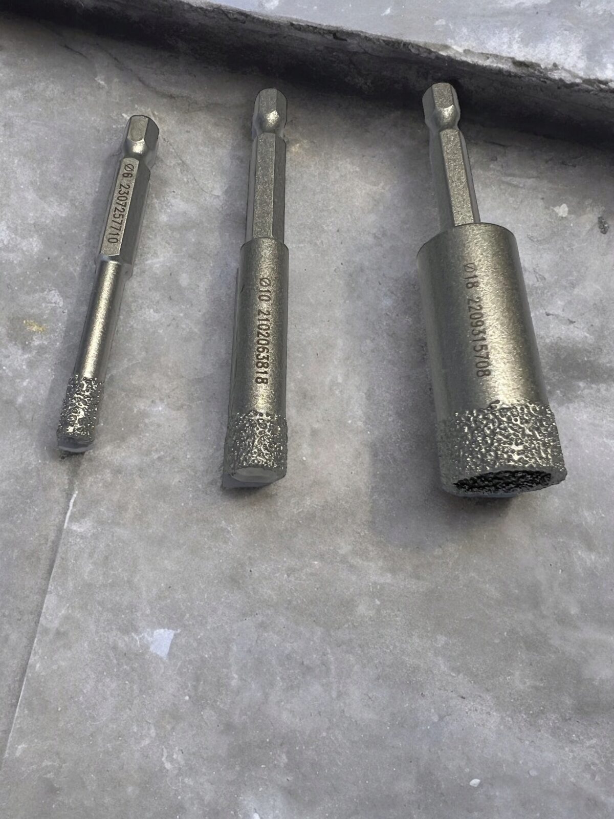 Otwornica - wiertło do gresu 12 mm z mocowaniem Hex - obrazek 4